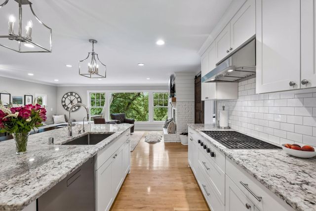 3308 W 55th Street, Edina, MN 55410