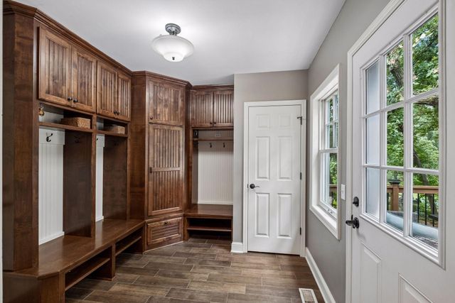 3308 W 55th Street, Edina, MN 55410