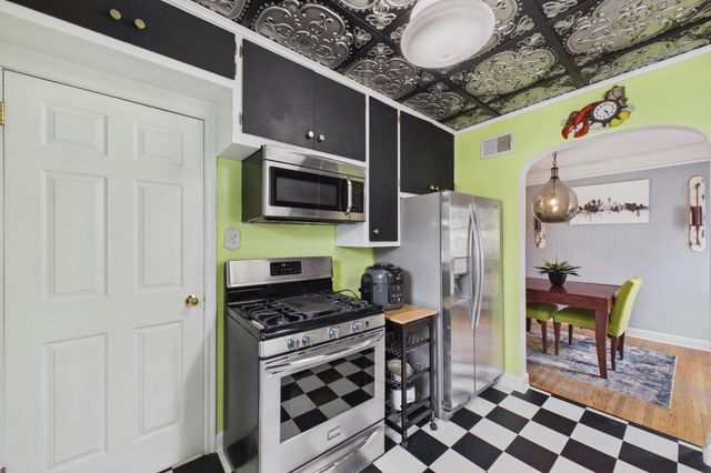 755 Iowa Avenue W, Saint Paul, MN 55117