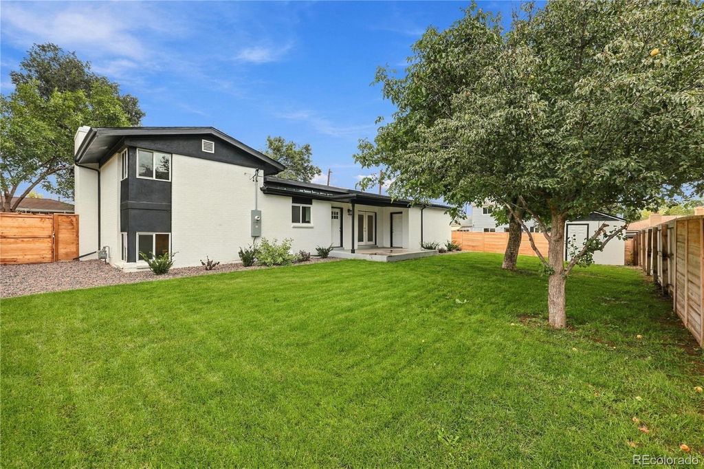 12362 W 60th Place, Arvada, CO 80004