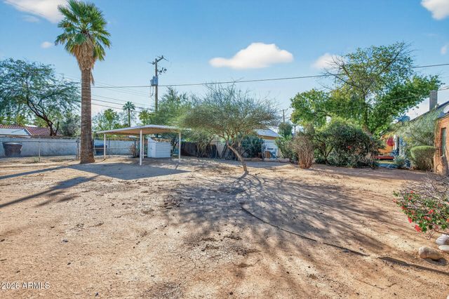 901 W WILLETTA Street, Phoenix, AZ 85007