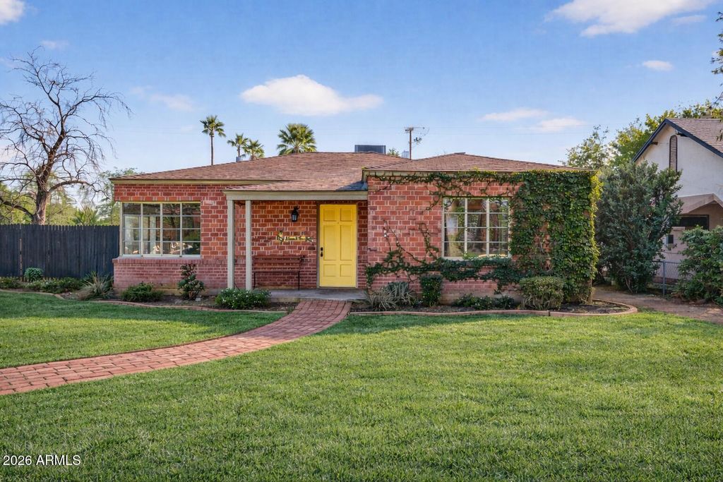 901 W WILLETTA Street, Phoenix, AZ 85007