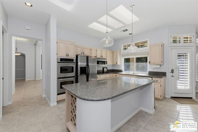 78075 Ravencrest Circle, Palm Desert, CA 92211