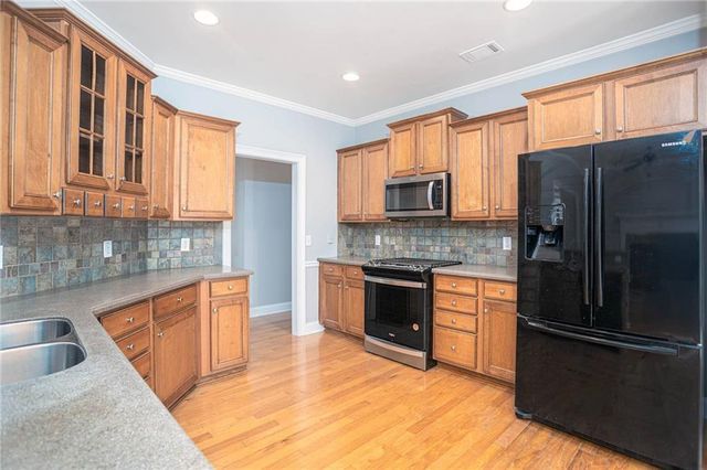 2634 Bay Crest Lane, Loganville, GA 30052