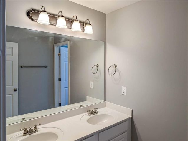 2634 Bay Crest Lane, Loganville, GA 30052