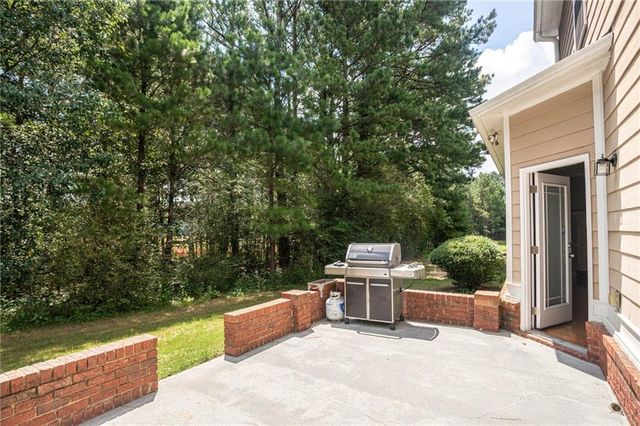 2634 Bay Crest Lane, Loganville, GA 30052
