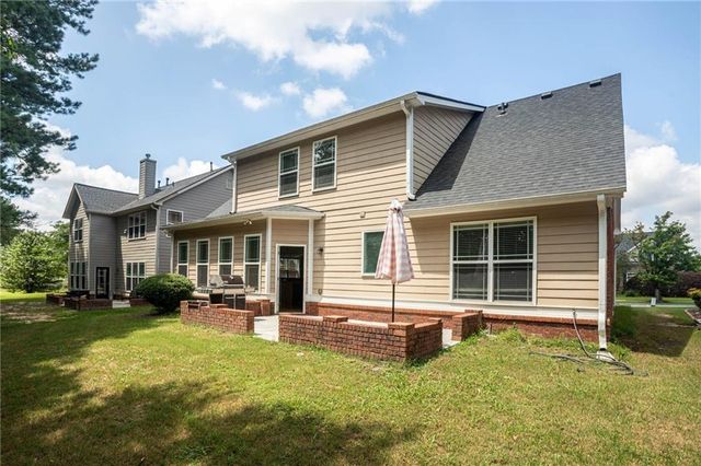 2634 Bay Crest Lane, Loganville, GA 30052
