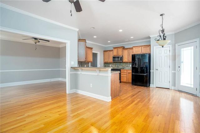 2634 Bay Crest Lane, Loganville, GA 30052
