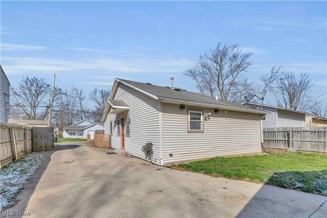 5747 Pleasant Avenue, North Ridgeville, OH 44039