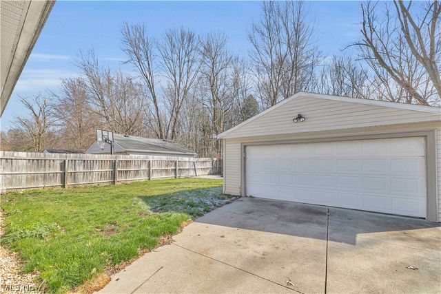 5747 Pleasant Avenue, North Ridgeville, OH 44039