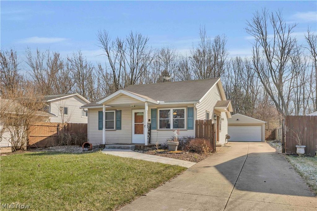 5747 Pleasant Avenue, North Ridgeville, OH 44039