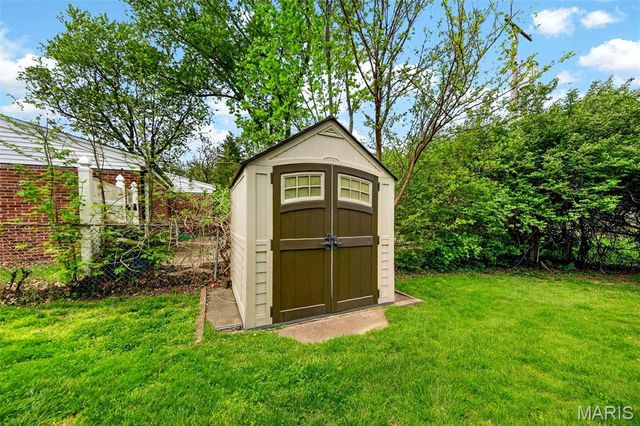 15 Graeler Drive, St Louis, MO 63146