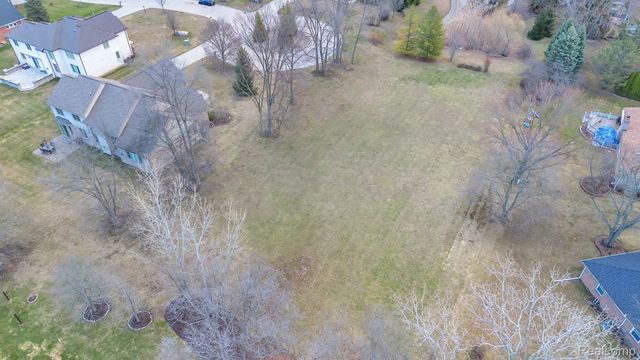 22335 Diamond Court, Farmington Hills, MI 48335