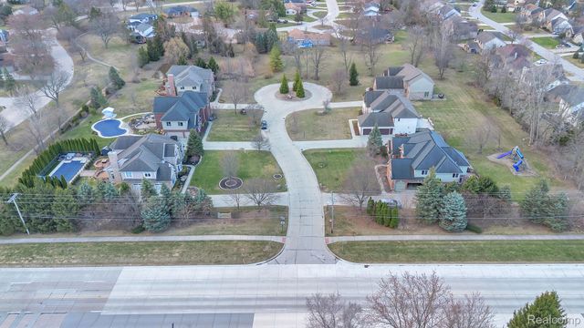22335 Diamond Court, Farmington Hills, MI 48335
