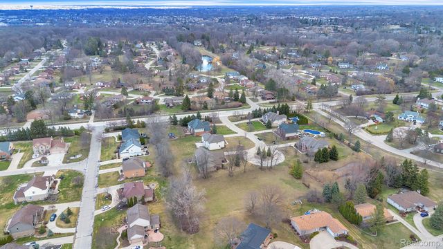 22335 Diamond Court, Farmington Hills, MI 48335