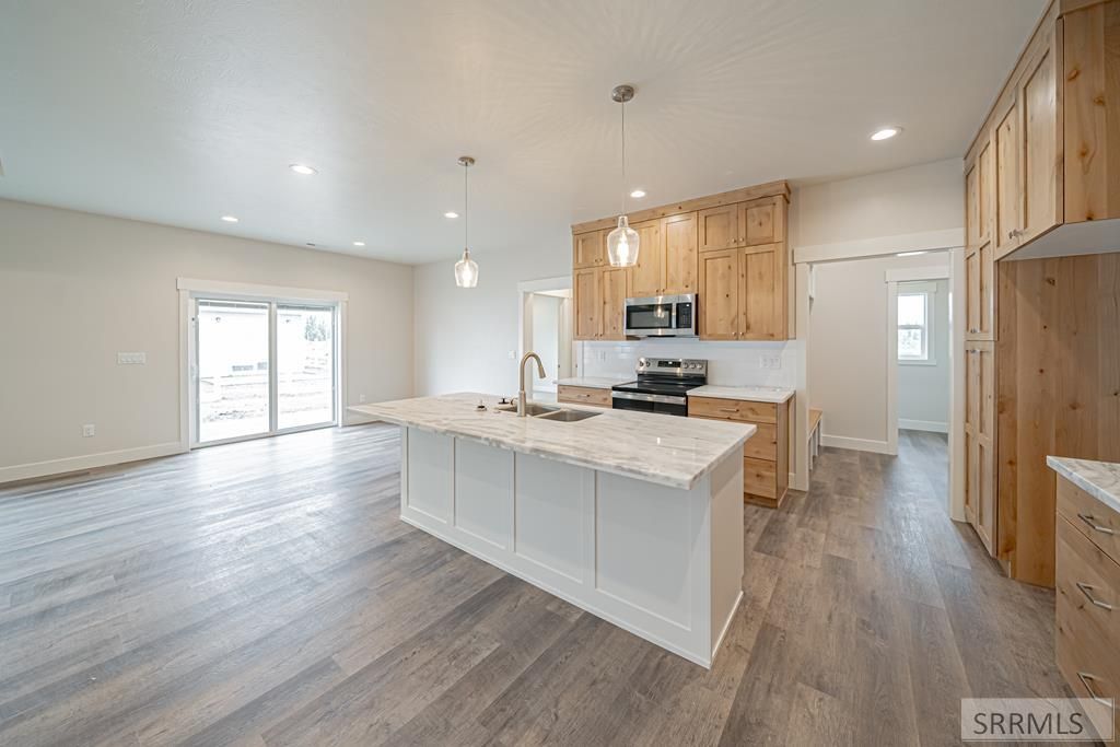 Image 4 of property listing at 556 Sagebrush Street, Rigby, ID 83442