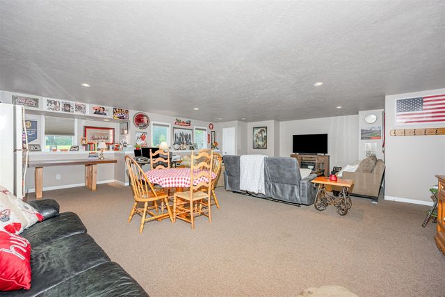 48799 Wentworth Drive, Mattawan, MI 49071