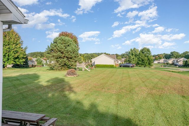 48799 Wentworth Drive, Mattawan, MI 49071