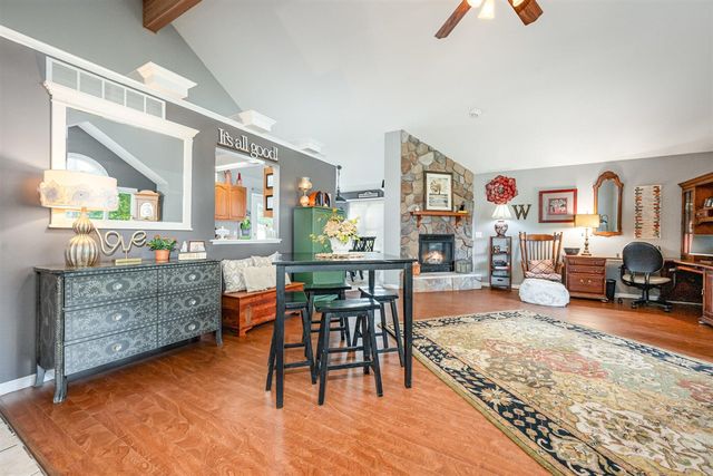 48799 Wentworth Drive, Mattawan, MI 49071