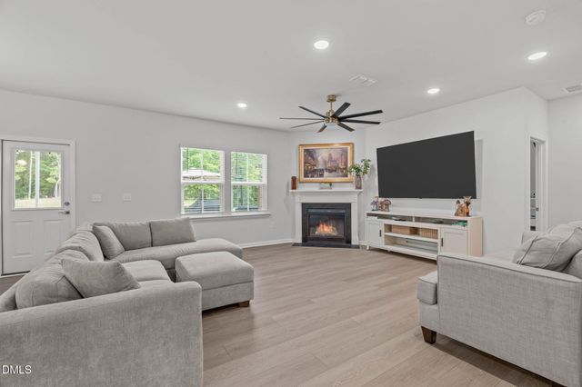 200 Bridle Brook Way, Fuquay Varina, NC 27526