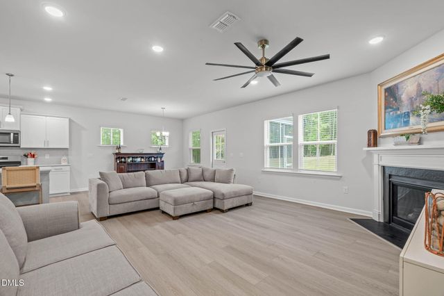 200 Bridle Brook Way, Fuquay Varina, NC 27526