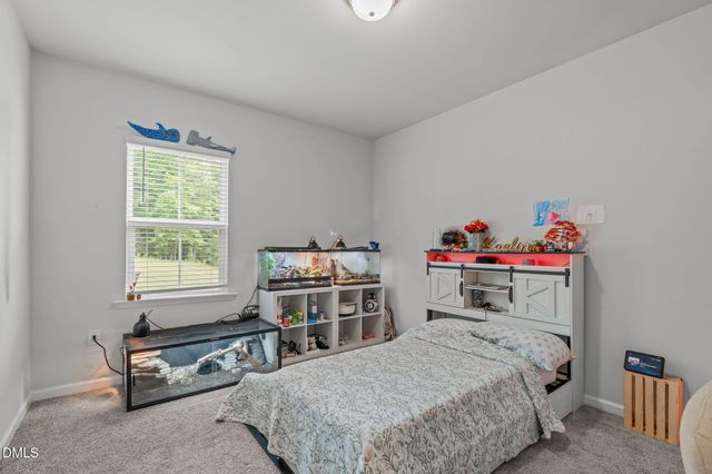 200 Bridle Brook Way, Fuquay Varina, NC 27526