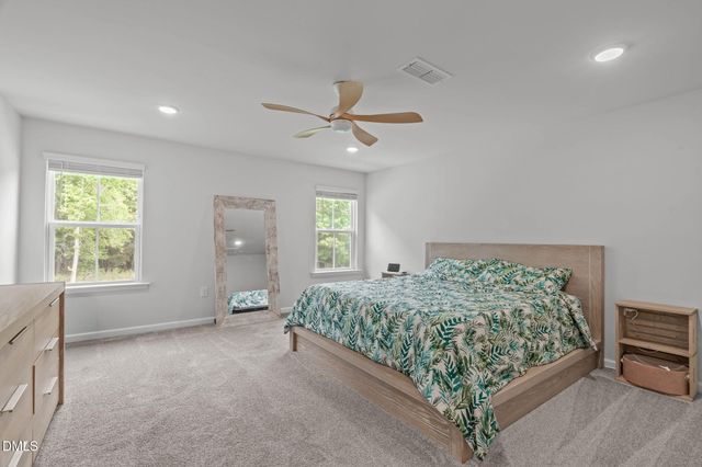 200 Bridle Brook Way, Fuquay Varina, NC 27526