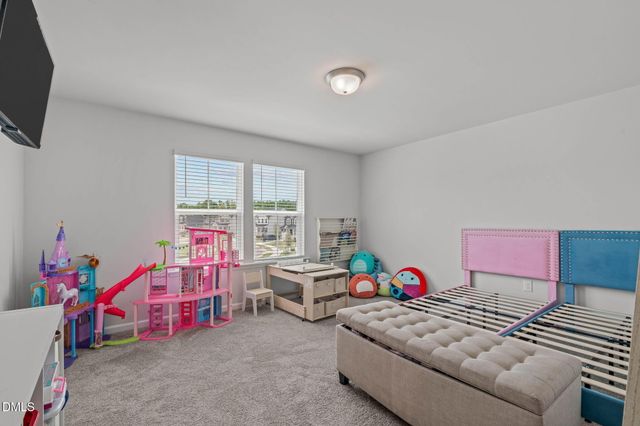 200 Bridle Brook Way, Fuquay Varina, NC 27526