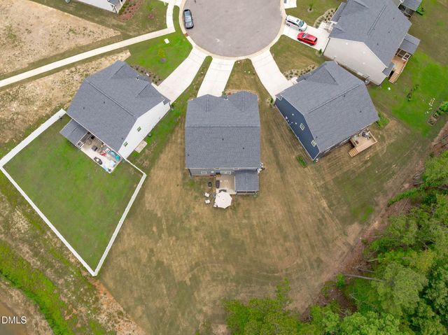 200 Bridle Brook Way, Fuquay Varina, NC 27526
