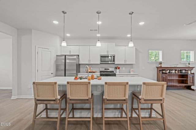 200 Bridle Brook Way, Fuquay Varina, NC 27526