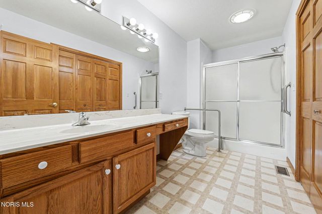 2411 Villa Drive, Findlay, OH 45840