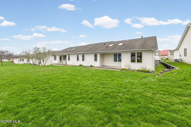 2411 Villa Drive, Findlay, OH 45840