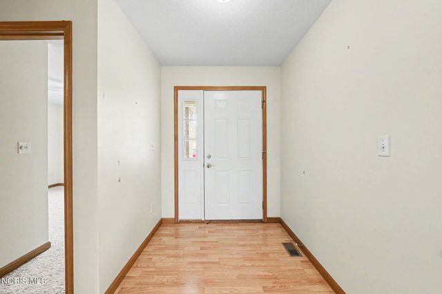 2411 Villa Drive, Findlay, OH 45840