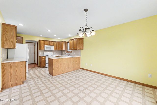 2411 Villa Drive, Findlay, OH 45840