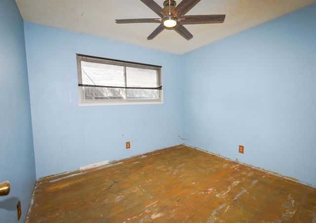 6316 Hillsdale Blvd, Sacramento, CA 95842
