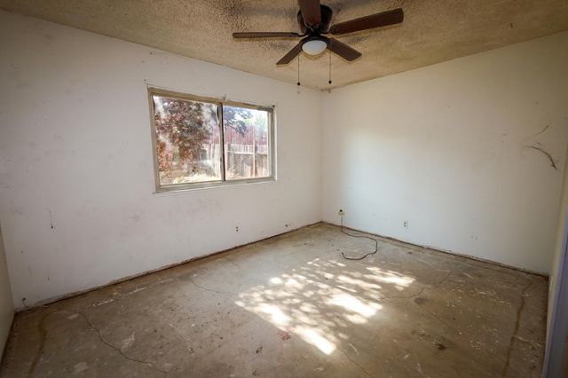 6316 Hillsdale Blvd, Sacramento, CA 95842