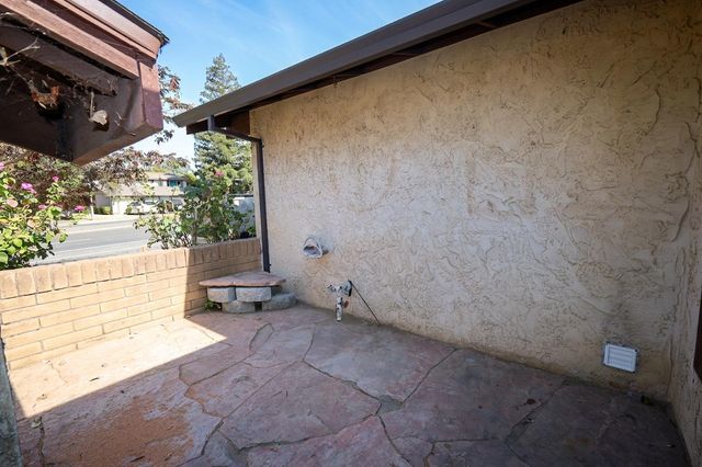 6316 Hillsdale Blvd, Sacramento, CA 95842