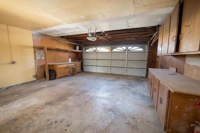6316 Hillsdale Blvd, Sacramento, CA 95842