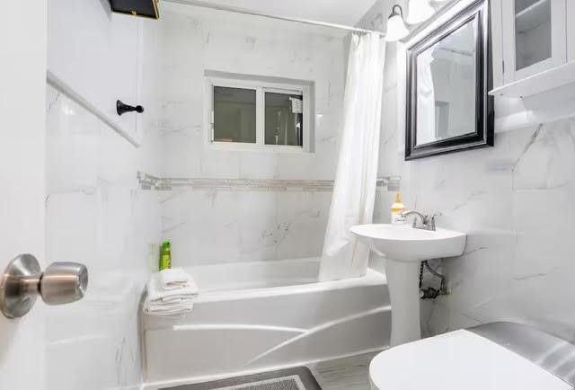 408 NE 26th Drive, Wilton Manors, FL 33334