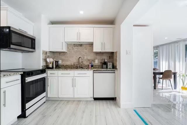 408 NE 26th Drive, Wilton Manors, FL 33334