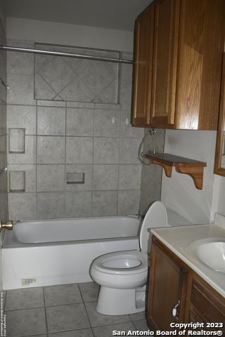 5026 BENHAM DR, San Antonio, TX 78220