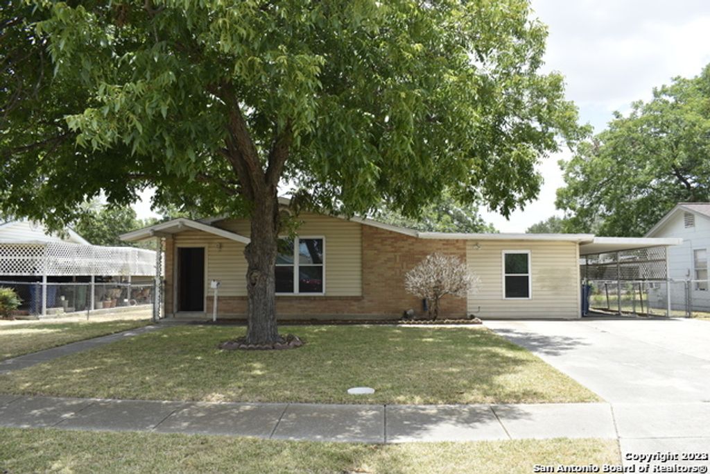 5026 BENHAM DR, San Antonio, TX 78220