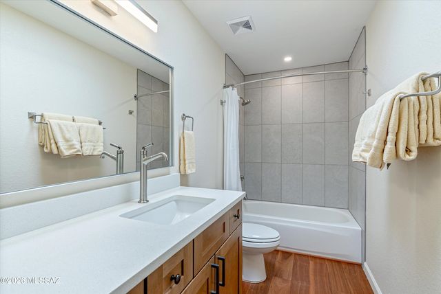 5012 N Camino Del Lazo, Tucson, AZ 85750