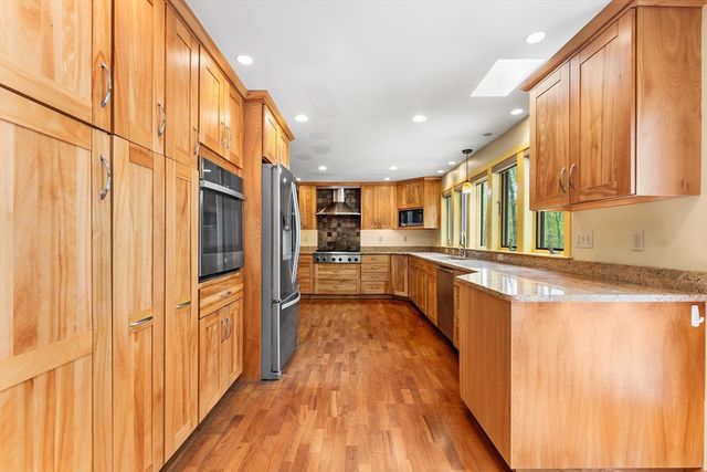 320 Nagog Hill Rd, Acton, MA 01720