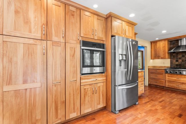 320 Nagog Hill Rd, Acton, MA 01720