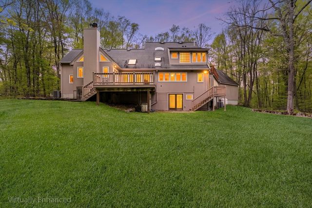 320 Nagog Hill Rd, Acton, MA 01720