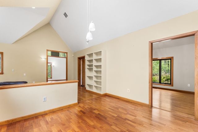 320 Nagog Hill Rd, Acton, MA 01720