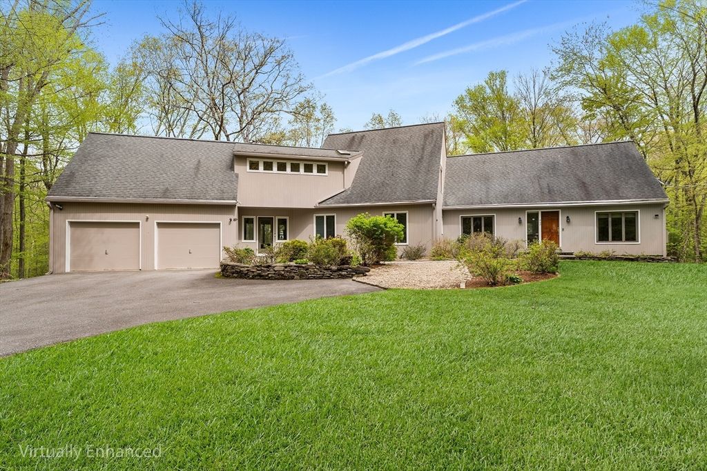 320 Nagog Hill Rd, Acton, MA 01720