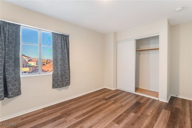 8401 CINNAMON HILL, Las Vegas, NV 89129