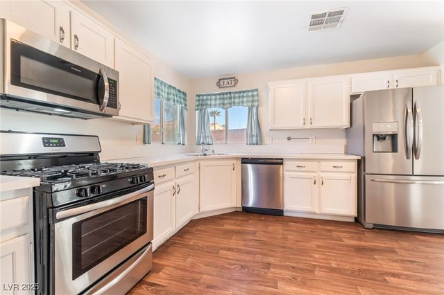 8401 CINNAMON HILL, Las Vegas, NV 89129